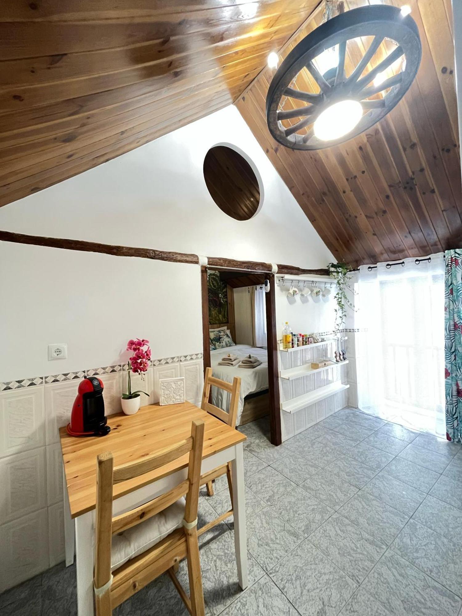 Free Parking, 40 Meters From The Beach, Wi-fi, Ac Lägenhet *